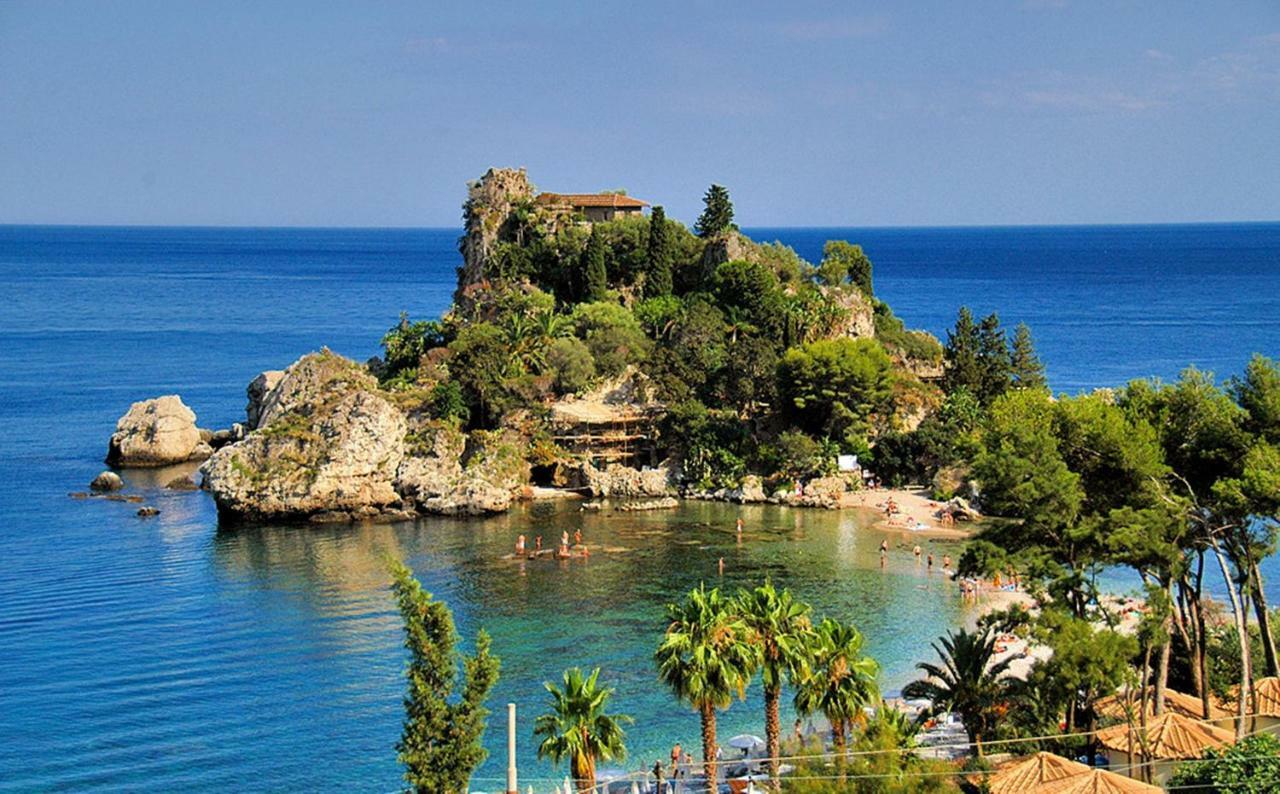 Largo Cannizzaro Apartments Маццео Екстер'єр фото