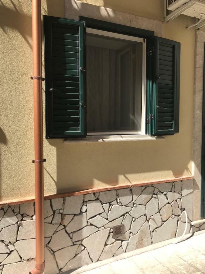 Largo Cannizzaro Apartments Маццео Екстер'єр фото